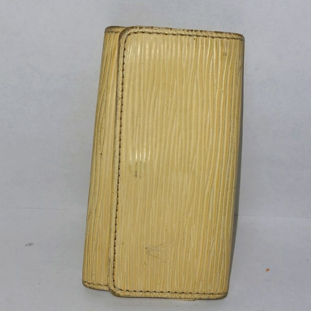 Authentic Louis Vuitton Epi Keychain Wallet